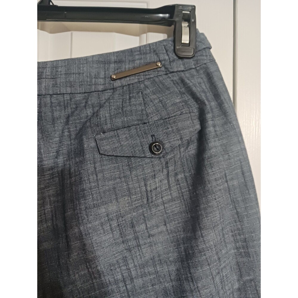 Women's Larry Levine Stretch Blue Capri Pants Size 10 - Picture 9 of 9